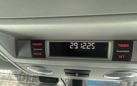 Volkswagen Caravelle T6 рестайлинг, 2018 год, 3 000 000 рублей, 8 фотография