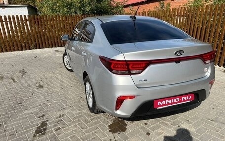 KIA Rio IV, 2019 год, 1 400 000 рублей, 10 фотография