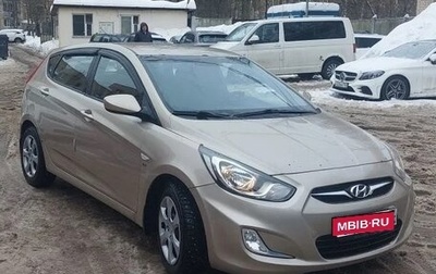 Hyundai Solaris II рестайлинг, 2011 год, 650 000 рублей, 1 фотография