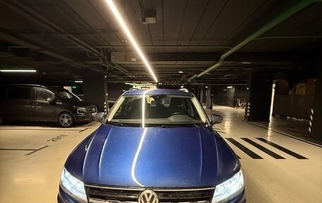 Volkswagen Tiguan II, 2019 год, 2 585 000 рублей, 1 фотография