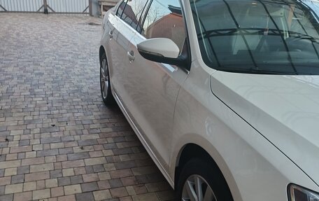 Volkswagen Jetta VI, 2012 год, 1 280 000 рублей, 4 фотография