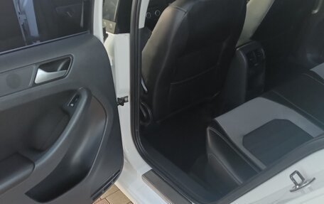 Volkswagen Jetta VI, 2012 год, 1 280 000 рублей, 7 фотография