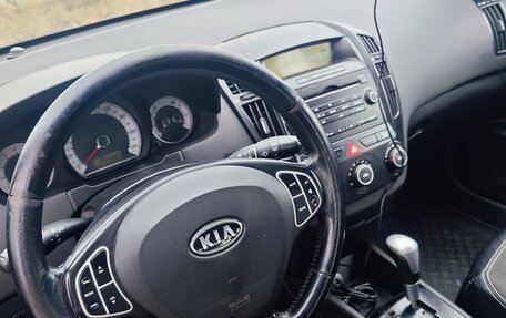 KIA cee'd I рестайлинг, 2009 год, 21 фотография