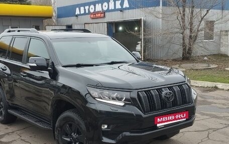 Toyota Land Cruiser Prado 150 рестайлинг 2, 2021 год, 5 200 000 рублей, 5 фотография