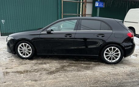 Mercedes-Benz A-Класс, 2019 год, 1 780 000 рублей, 2 фотография