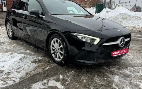 Mercedes-Benz A-Класс, 2019 год, 1 780 000 рублей, 10 фотография