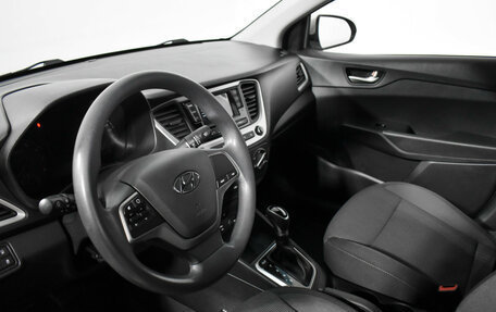 Hyundai Solaris II рестайлинг, 2017 год, 1 290 000 рублей, 9 фотография