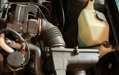 Pontiac Bonneville IX, 1993 год, 1 500 000 рублей, 28 фотография