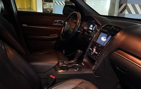 Ford Explorer VI, 2018 год, 3 200 000 рублей, 7 фотография