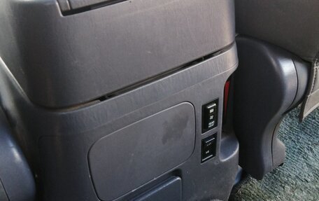 Toyota Land Cruiser Prado 90 рестайлинг, 1999 год, 1 550 000 рублей, 28 фотография