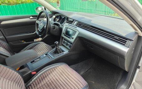 Volkswagen Passat B8 рестайлинг, 2016 год, 1 650 000 рублей, 15 фотография