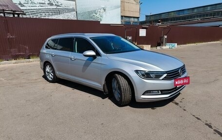 Volkswagen Passat B8 рестайлинг, 2016 год, 1 650 000 рублей, 10 фотография