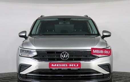 Volkswagen Tiguan II, 2021 год, 3 497 000 рублей, 2 фотография
