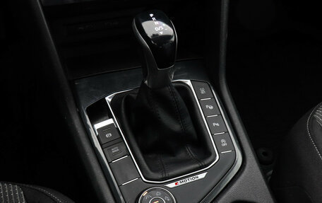 Volkswagen Tiguan II, 2021 год, 3 497 000 рублей, 14 фотография