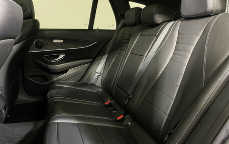 Mercedes-Benz E-Класс, 2018 год, 3 897 000 рублей, 10 фотография