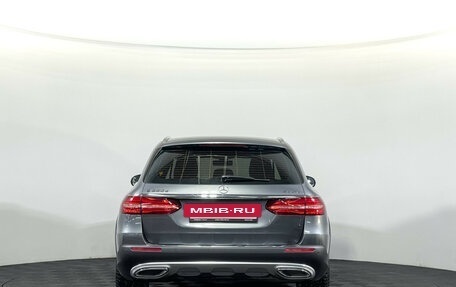 Mercedes-Benz E-Класс, 2018 год, 3 897 000 рублей, 6 фотография