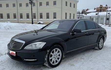 Mercedes-Benz S-Класс, 2012 год, 2 300 000 рублей, 1 фотография