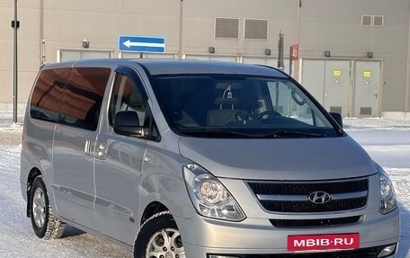 Hyundai Grand Starex Grand Starex I рестайлинг 2, 2009 год, 1 050 000 рублей, 2 фотография