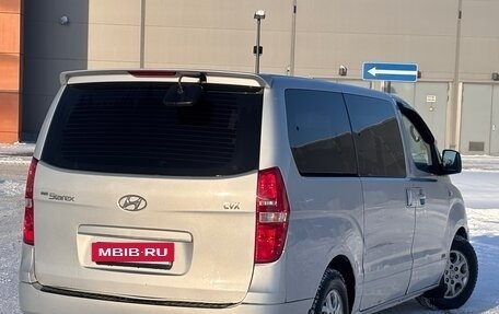 Hyundai Grand Starex Grand Starex I рестайлинг 2, 2009 год, 1 050 000 рублей, 4 фотография