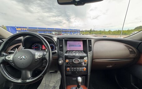 Infiniti FX II, 2011 год, 1 750 000 рублей, 12 фотография