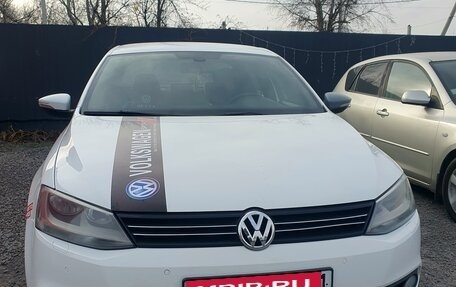 Volkswagen Jetta VI, 2013 год, 840 000 рублей, 4 фотография