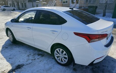 Hyundai Solaris II рестайлинг, 2020 год, 1 400 000 рублей, 3 фотография