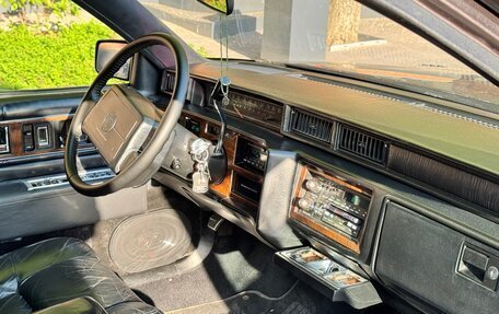 Cadillac DeVille VI, 1990 год, 2 150 000 рублей, 30 фотография