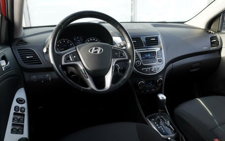 Hyundai Solaris II рестайлинг, 2014 год, 975 000 рублей, 10 фотография