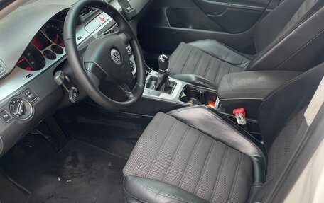 Volkswagen Passat B6, 2007 год, 520 000 рублей, 4 фотография