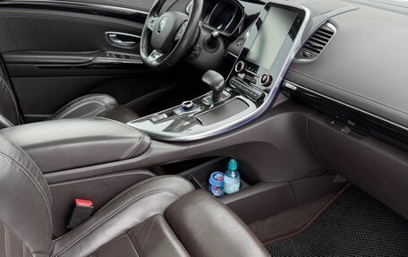 Renault Espace V рестайлинг, 2017 год, 1 650 000 рублей, 13 фотография