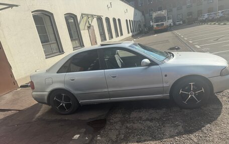 Audi A4, 1998 год, 270 000 рублей, 4 фотография