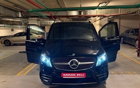 Mercedes-Benz V-Класс, 2023 год, 12 000 000 рублей, 2 фотография