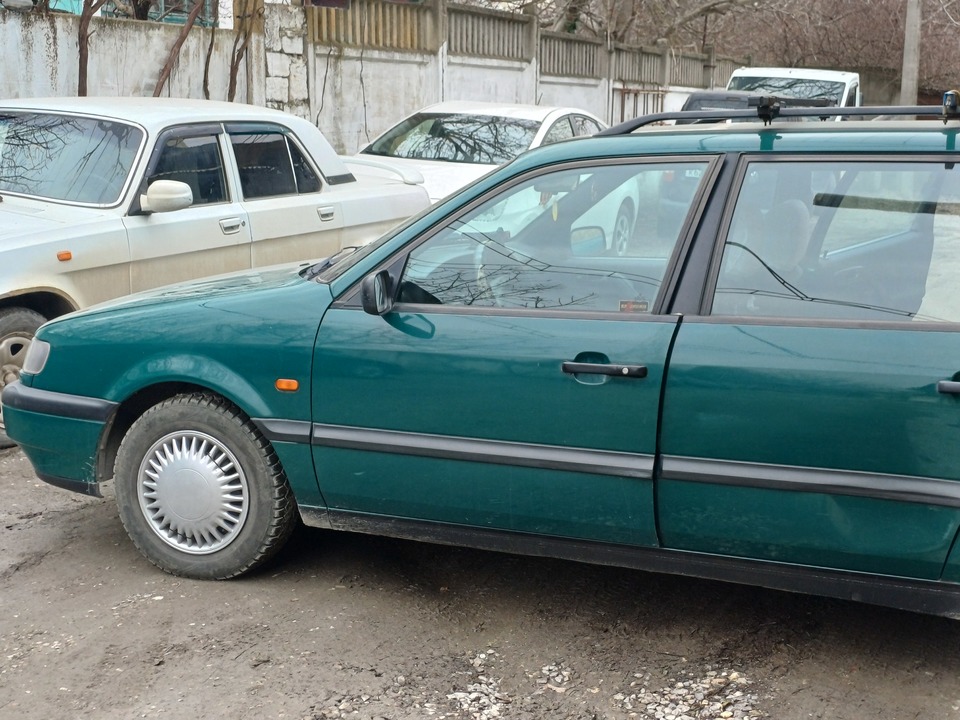 Volkswagen Passat B4, 1994 год, 350 000 рублей, 2 фотография