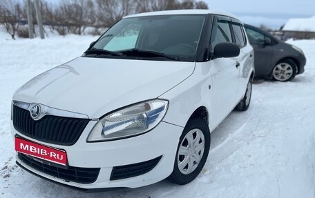 Skoda Fabia II, 2013 год, 415 000 рублей, 1 фотография