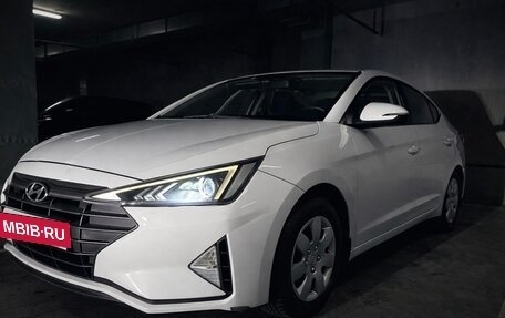 Hyundai Elantra VI рестайлинг, 2019 год, 1 500 000 рублей, 4 фотография