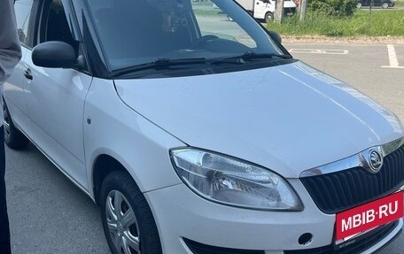 Skoda Fabia II, 2013 год, 415 000 рублей, 10 фотография