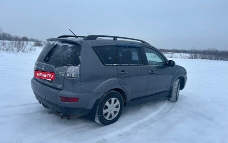 Mitsubishi Outlander III рестайлинг 3, 2011 год, 1 129 000 рублей, 7 фотография