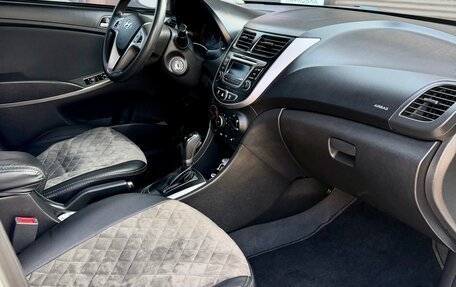 Hyundai Solaris II рестайлинг, 2014 год, 1 300 000 рублей, 13 фотография