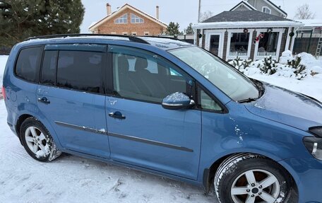 Volkswagen Touran III, 2011 год, 1 000 000 рублей, 9 фотография