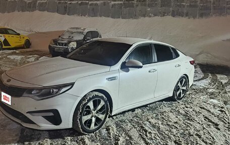 KIA Optima IV, 2020 год, 1 000 000 рублей, 4 фотография