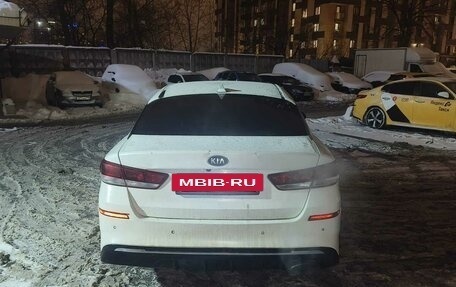 KIA Optima IV, 2020 год, 1 000 000 рублей, 5 фотография