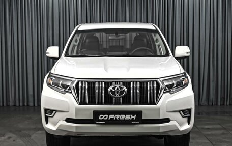 Toyota Land Cruiser Prado 150 рестайлинг 2, 2013 год, 2 998 000 рублей, 3 фотография