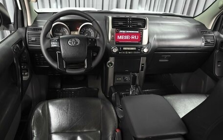 Toyota Land Cruiser Prado 150 рестайлинг 2, 2013 год, 2 998 000 рублей, 6 фотография