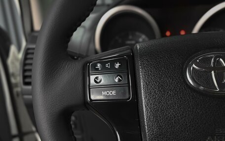 Toyota Land Cruiser Prado 150 рестайлинг 2, 2013 год, 2 998 000 рублей, 19 фотография