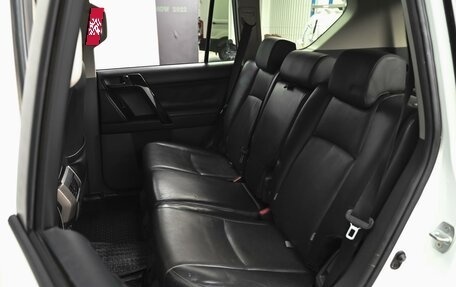 Toyota Land Cruiser Prado 150 рестайлинг 2, 2013 год, 2 998 000 рублей, 9 фотография