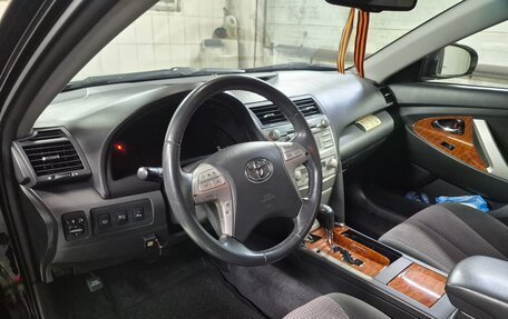 Toyota Camry, 2010 год, 1 350 000 рублей, 4 фотография