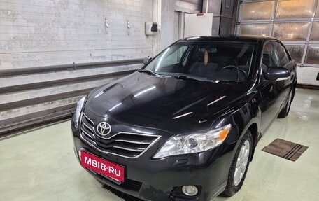 Toyota Camry, 2010 год, 1 350 000 рублей, 8 фотография