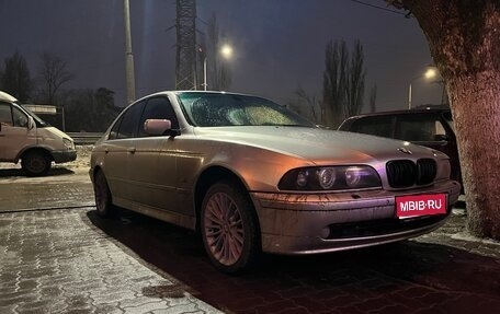 BMW 5 серия, 2002 год, 840 000 рублей, 1 фотография