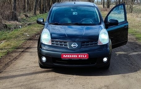 Nissan Note II рестайлинг, 2006 год, 650 000 рублей, 1 фотография