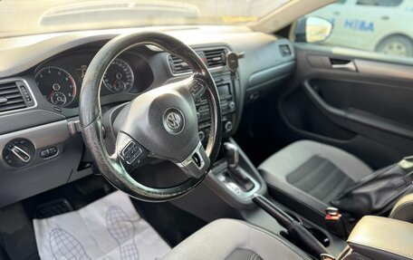 Volkswagen Jetta VI, 2012 год, 1 000 000 рублей, 9 фотография
